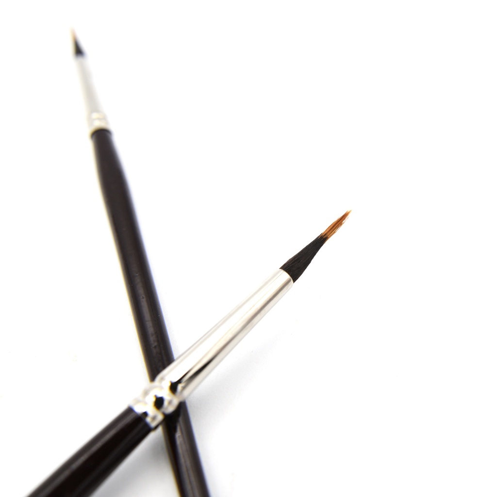 pinceau en poils d'écureuil avec virole nickelée - Liner Brush #0