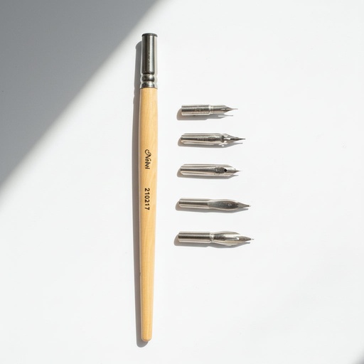 [FC 210317B]  Pointes Et Porte-Stylos De Calligraphie - ensemble De 5