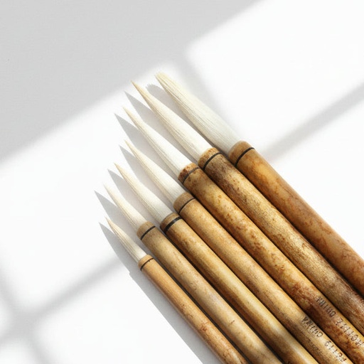 [FC 112-2] Bamboo Brush - White Goat #2
